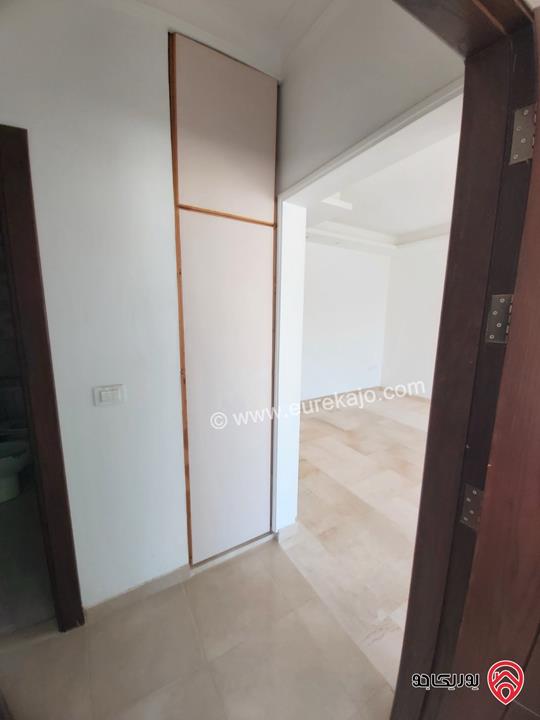 شقة مساحة 98م طابق ثالث للبيع في عمان - الشميساني