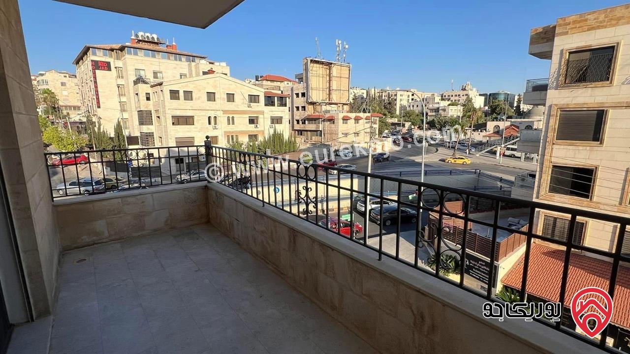 شقة طابق ثالث مساحة 221م للبيع في عمان - بين الدوار السادس و السابع نهاية شارع المدينة المنورة