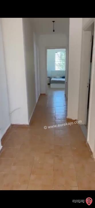 شقة طابق ثاني مساحة 150م للإيجار في عمان - الجبيهة