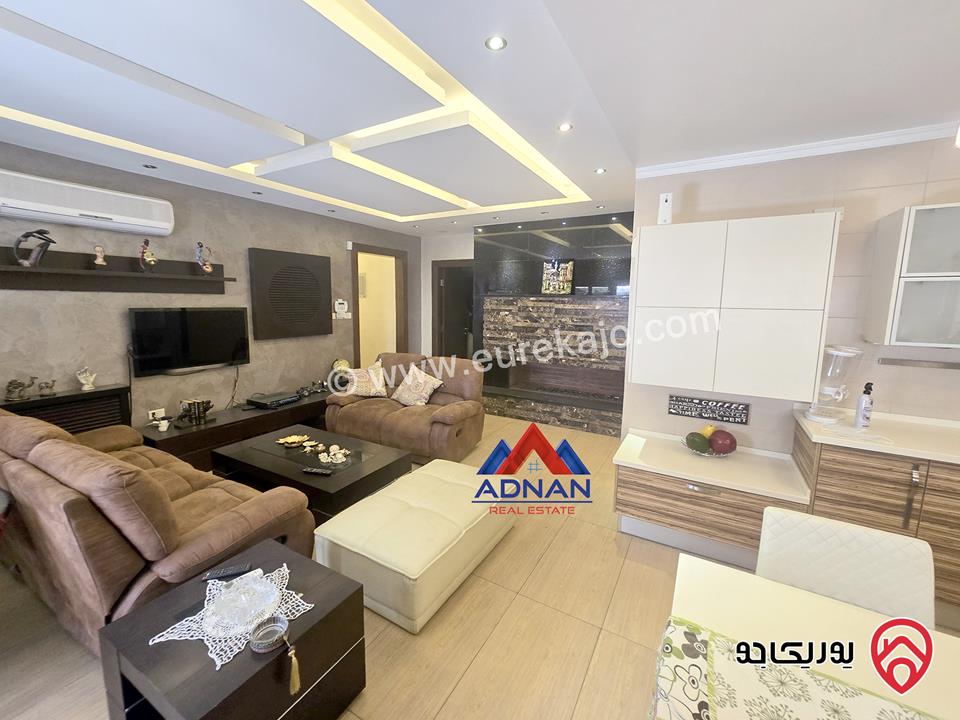 شقة أرضية مفروشة فخمة مساحة 230م مع حديقة 350م و كراج و مدخل خاص للإيجار في عمان - الرابية