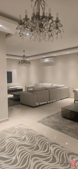 شقة ارضية مساحة 248م مع توسعة 10م مقززة حديقة وتراسات 350م للبيع في عمان - ام اذينة