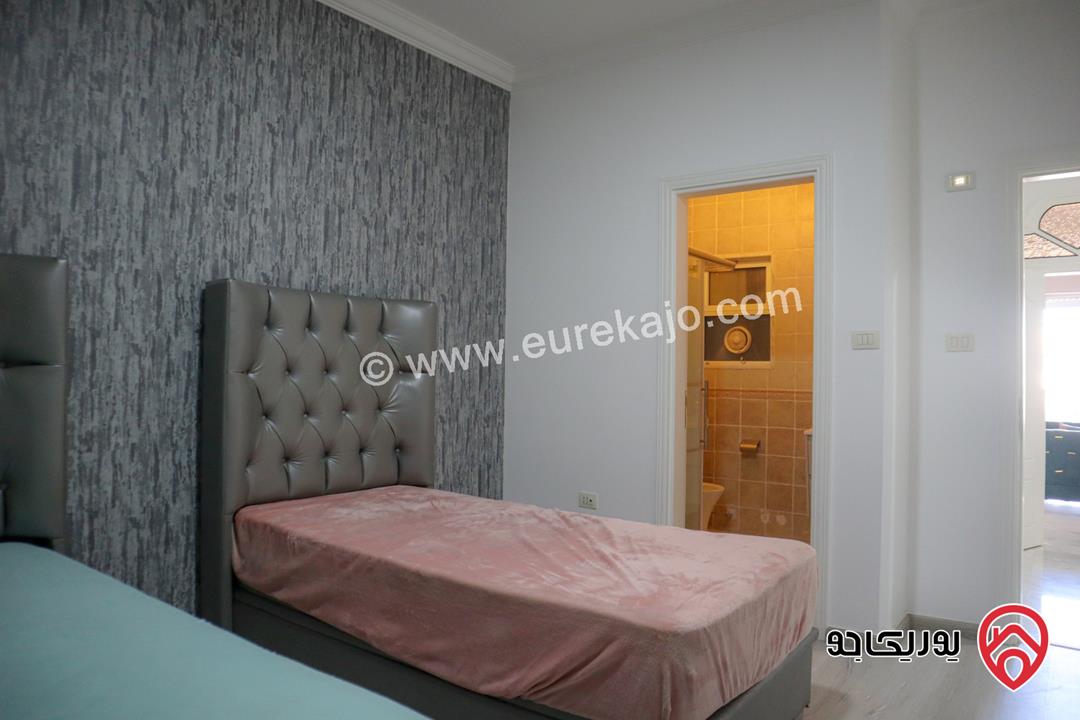 شقة مفروشة طابق ثاني مساحة 262م للإيجار في عمان - دير غبار