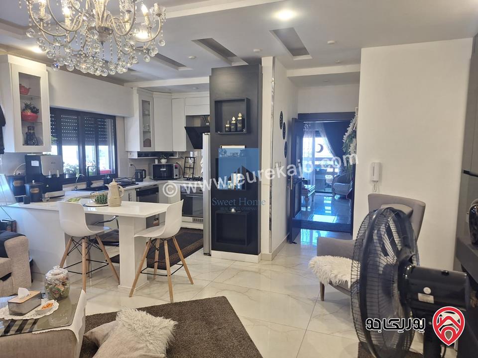 شقة طابق اول مساحة 150م تشطيب سوبر ديلوكس للبيع في عمان - تلاع العلي