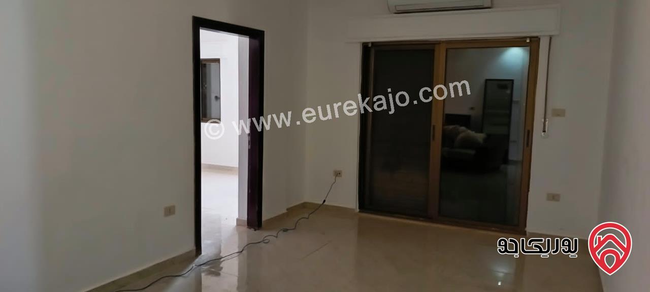 شقة مميزة طابق ثالث مساحة 160م للبيع في عمان - البيادر