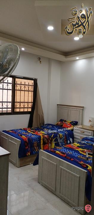 شقة طابق أول فني مساحة 150م للبيـع في الزرقاء - جبل طارق