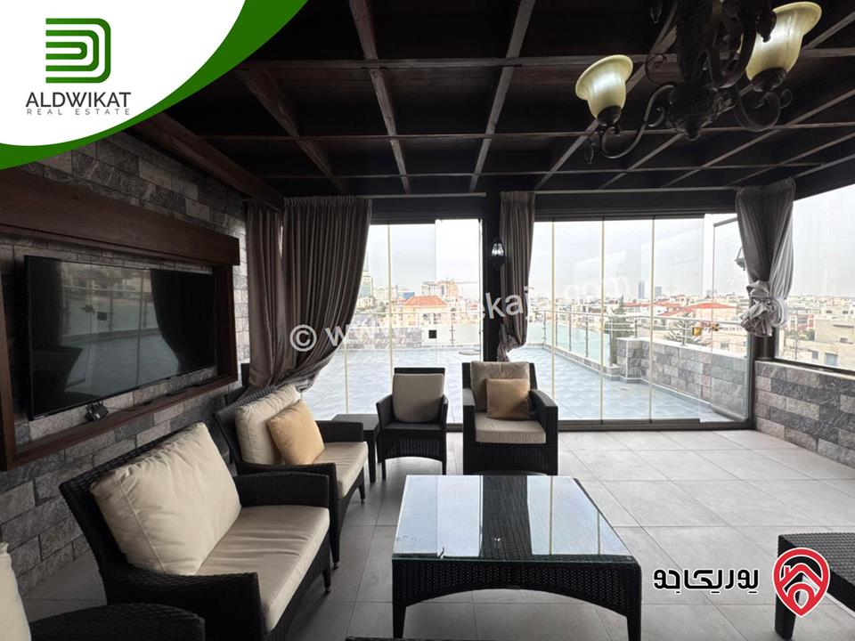 شقة للبيع في عمان - عبدون طابق اخير مع روف مساحة البناء 300م ومساحة الترس 50م موقع مميز