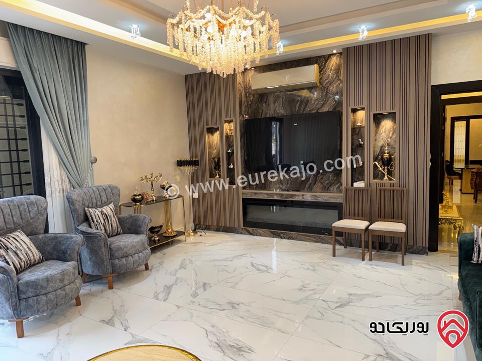 شقة ارضية ديلوكس جديدة غير مستعملة مساحة 205م داخلي و 200م خارجي للايجار مفروشة في عمان - دير غبار 