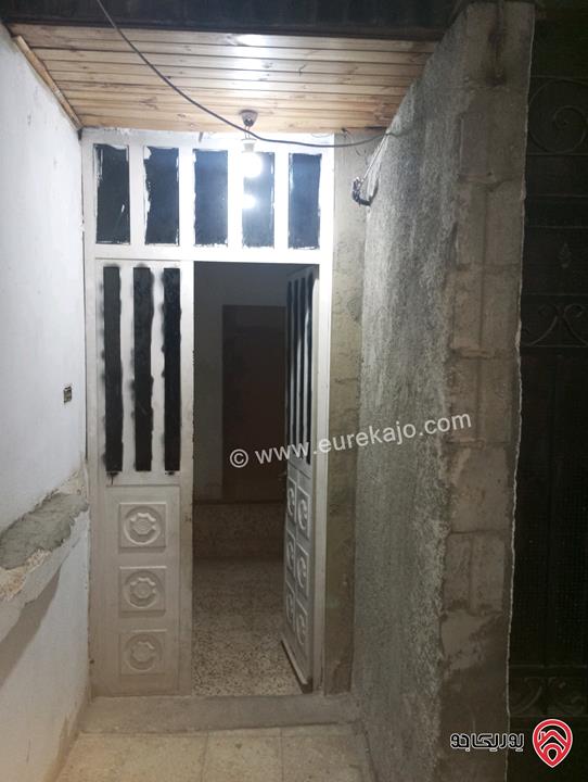 شقة طابق أرضي مساحة 100م للبيع في عمان - الجبل الأخضر 