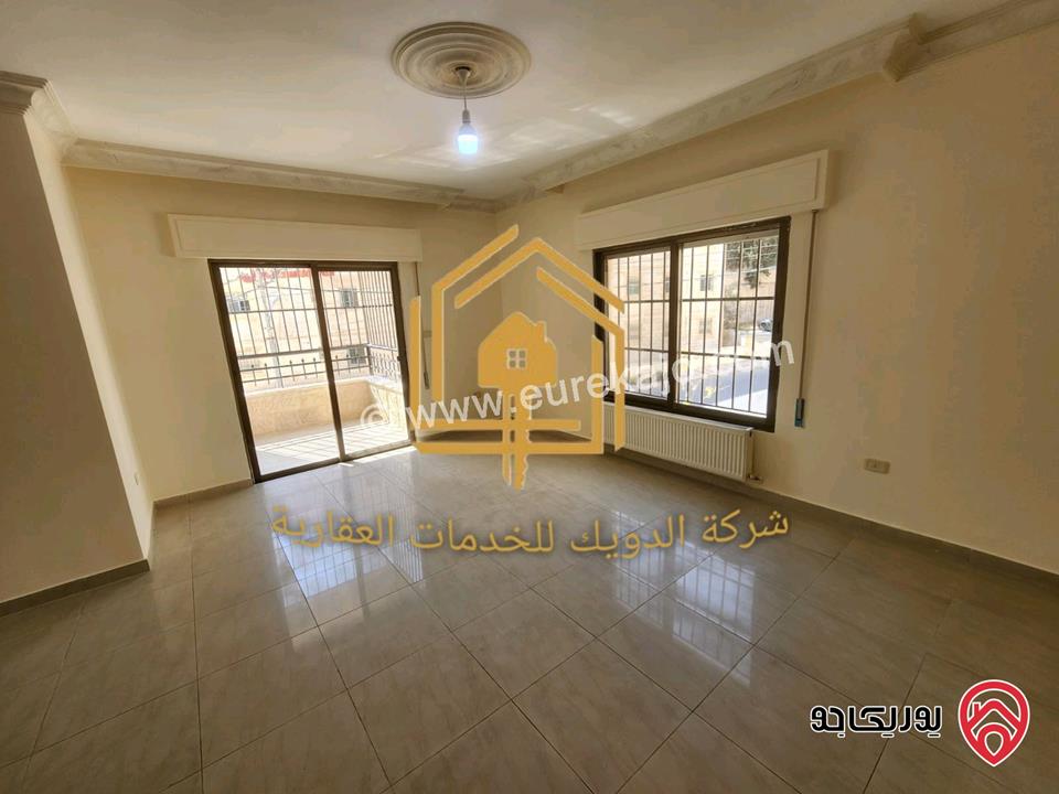 شقة فارغة طابق اول مساحة 135م للإيجار في عمان - الجبيهة 