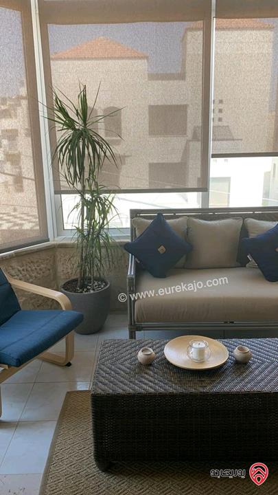 شقة مميزة طابق ثاني مساحة 207م للبيع في عمان - دير غبار 