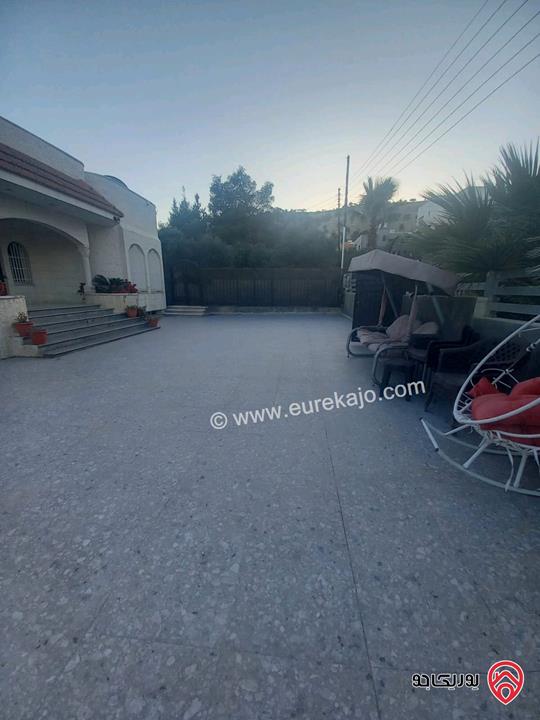 فيلا مساحة 500م على أرض 1900م للبيع في عمان - منطقة ام الدنانير 