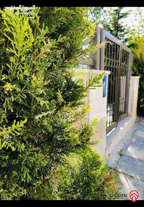 منزل مستقل مساحة الأرض 570م والبناء 900م للبيع في عمان - ضاحية الرشيد قرب الكلية العلمية الاسلامية