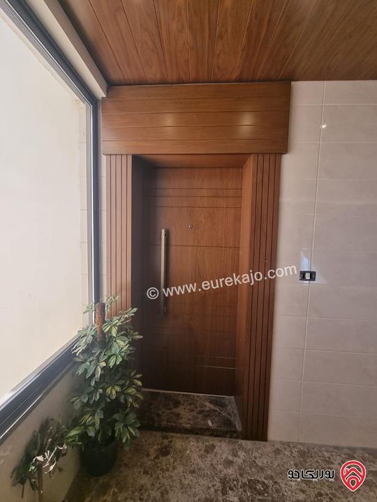 شقة طابق اخير مع روف مساحة 390م للبيع في عمان - الجبيهة