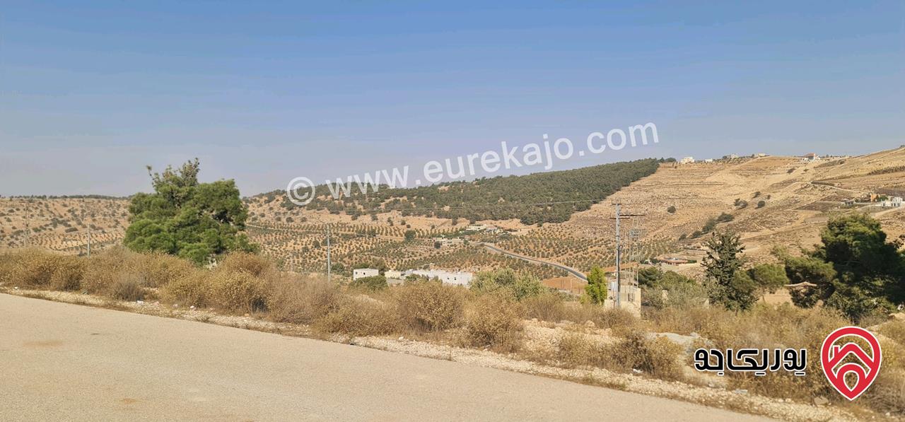 من المالك قطعة ارض مساحة 560 متر للبيع في الزرقاء - شارع الأردن الكمشه قمة اسكان المهندسين واطلالة جميلة جدا وقطعة خلابة ليست بحاجة لأي شغل 