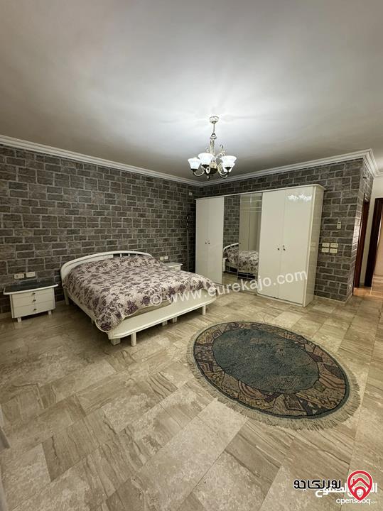 شقة مفروشة طابق ثالث مساحة 375م للايجار في عمان - الرابية