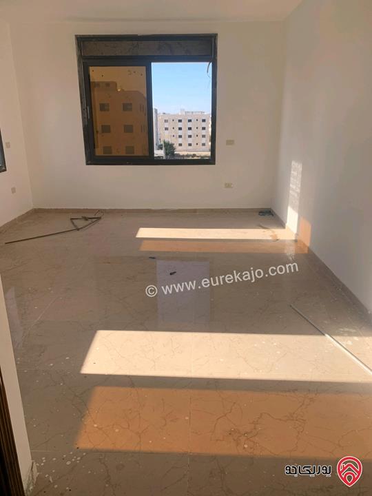 شقة عمار جديد وتشطيب جديد مساحة 140م للايجار في اربد - حي المقري