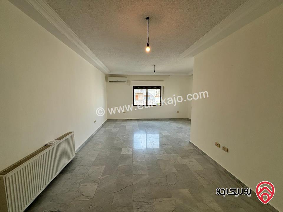 شقة طابق ثالث مساحة 114م للبيع في عمان - الدوار السابع