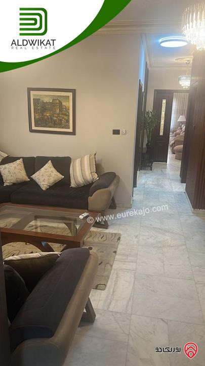 شقة مفروشة للايجار في عمان - ضاحية الامير راشد طابق ثاني مساحة البناء 210م منطقة هادئة بالقرب من الخدمات