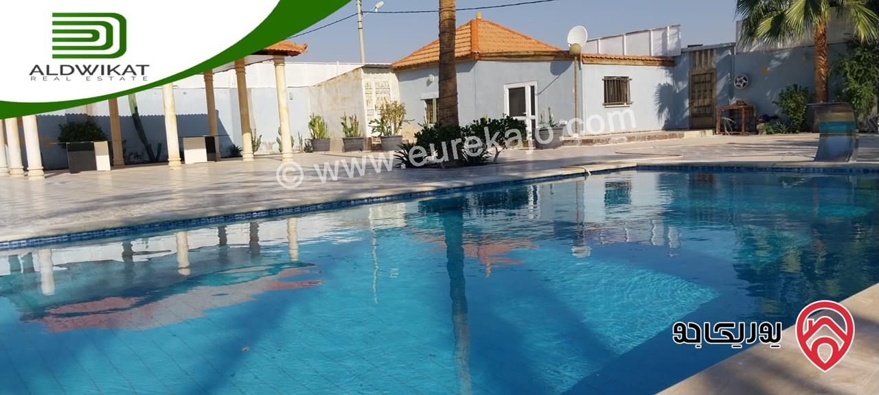 شاليه مميز مساحة البناء 180م على أرض 1300م للبيع في الغور الشونة الجنوبية