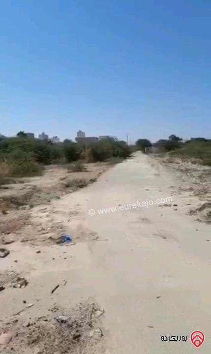 ارض مساحة 1 دونم و 740م للبيع في البحر الميت سويمة الشمالية قرب طريق البحر الميت