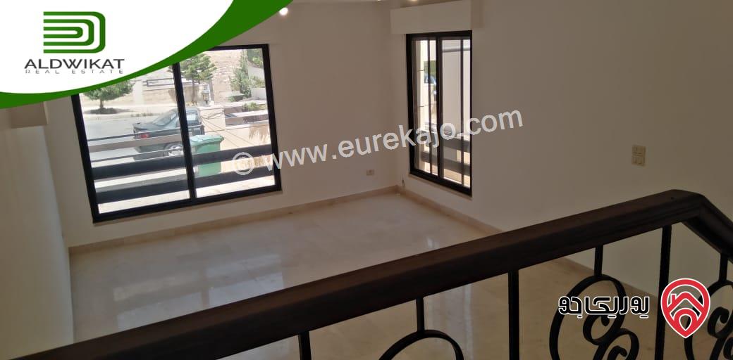 فيلا للبيع في عمان - عبدون مساحة البناء 450م ومساحة الارض 400م ومساحة الحديقة 50م