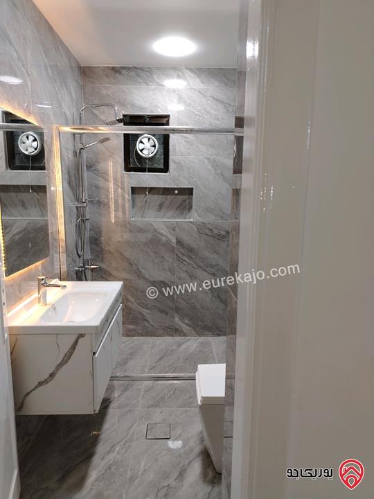 شقة ديلوكس مساحة 190م طابق ثالث للايجار في عمان - السابع بجانب مجمع الحسيني 