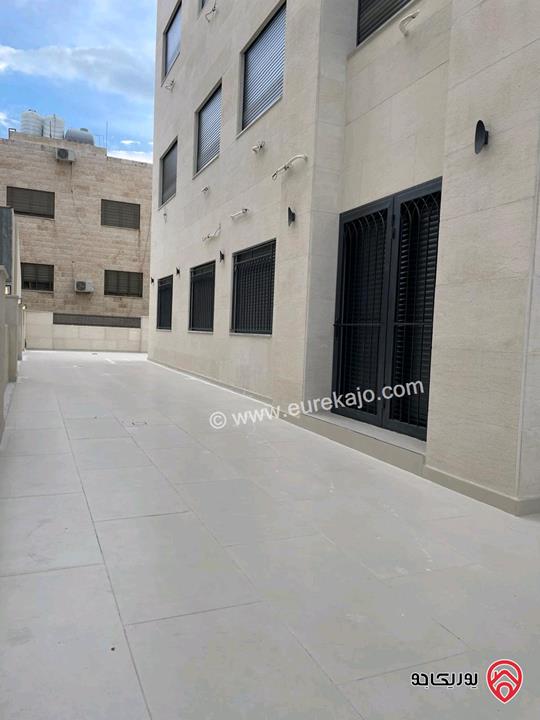 شقة فارغة أرضية مساحة 165م داخلي و 180م خارجي للايجار في عمان - حي الصحابة 