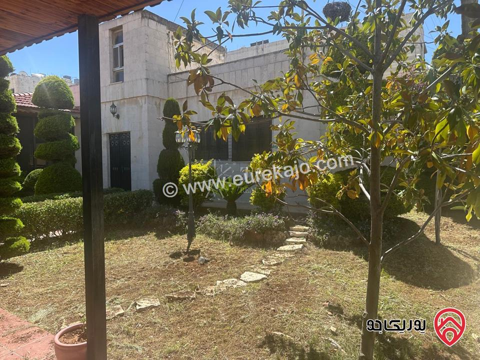 أرض سكنية مساحة 840م عليها منزل 217م للبيع في عمان - الجندويل