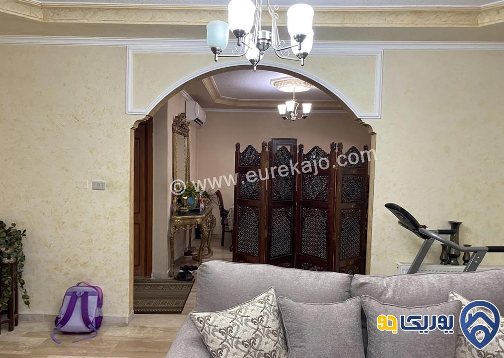 شقة سوبر ديلوكس طابق ثالث مساحة 208م للبيع في أم السماق 