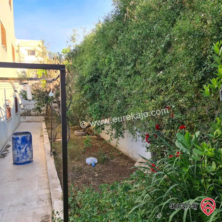 منزل مستقل مساحة 500م على أرض 590م للبيع في الرصيفة حي الرشيد