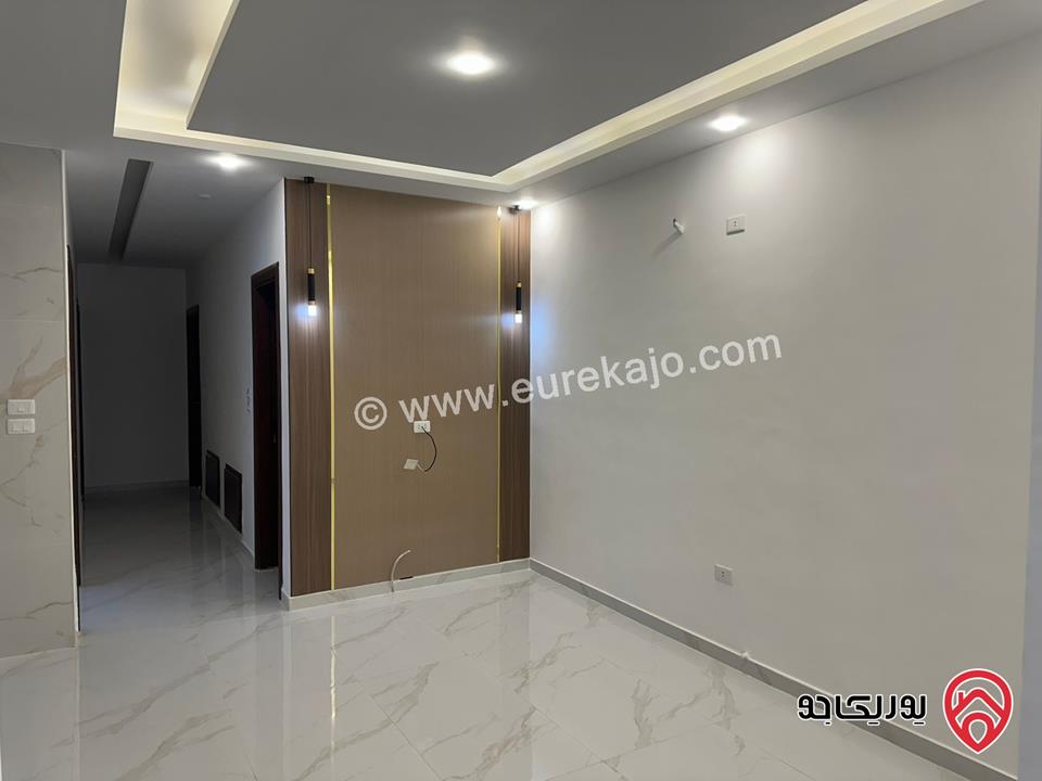 شقه فاخره 185م ارضي مدخل مستقل معها ترسين للبيع من المالك في اجمل مناطق الجبيهه حي المنصور 