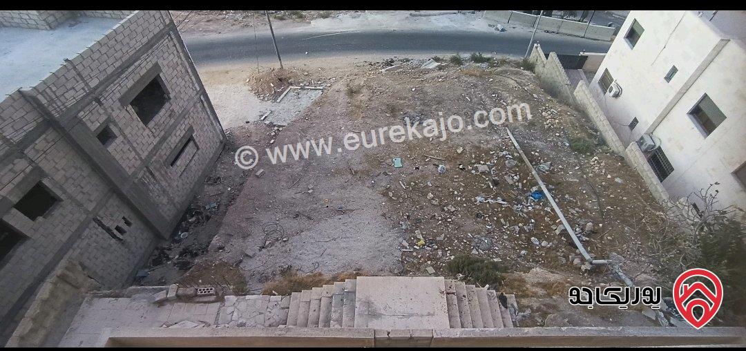 منزل مساحة 404م على أرض 753م للبيع في الزرقاء - حي الجندي 