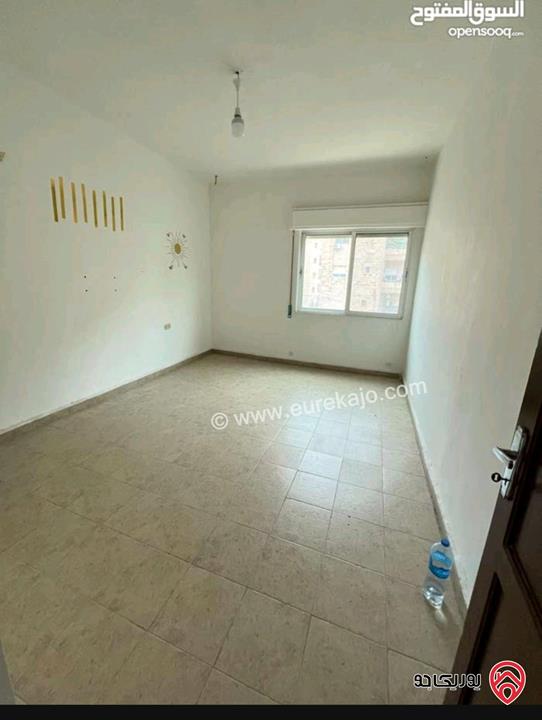 شقة طابق ارضي معلق مساحة 120م للبيع في عمان - الجيبهة حي الريان  