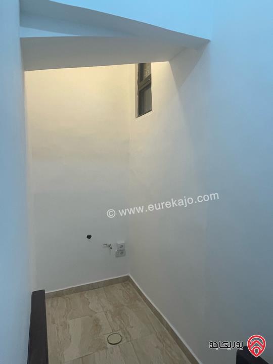 شقة شبه ارضية مساحة 168م داخلي و 100م خارجي للبيع في عمان - ضاحية الرشيد