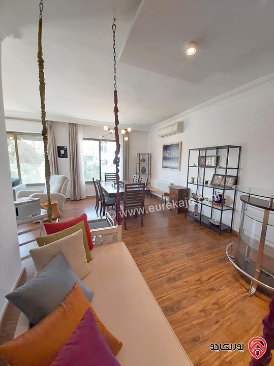 شقة مفروشة فخمة طابق أول مساحة 180م للايجار في عمان - الشميساني