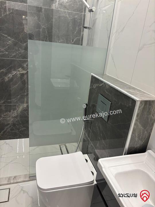 شقة جديدة ومميزة سوبر ديلوكس طابق أول مساحة 130م للبيع في عمان - ابو نصير 