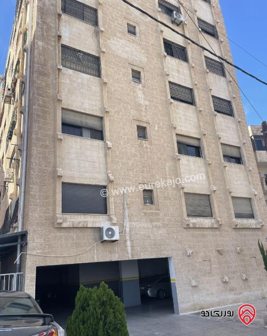 شقة طابق أول مساحة 158م للبيع في عرجان	