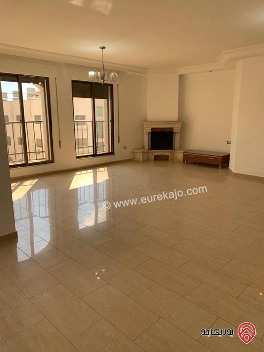 شقة طابق ثالث مساحة 200م للايجار في عمان - خلدا