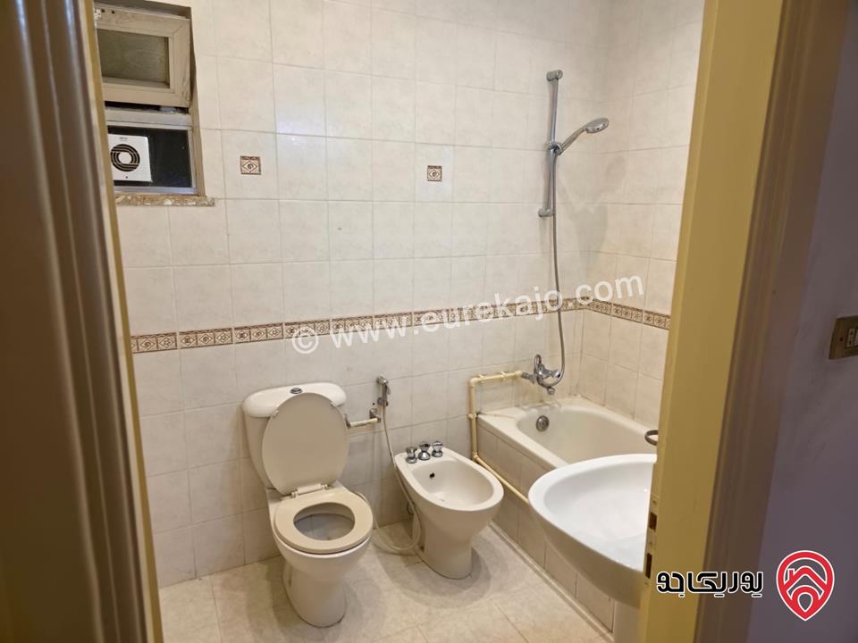 شقة مساحة 173م طابق أول للايجار في عمان - ام السماق 