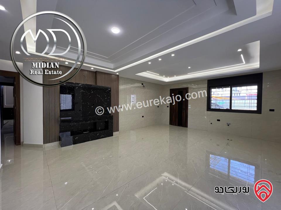 شقق جديدة دوبلكس طابق أخير مع روف للبيع في عمان - خلدا مساحات 140م & 185م مع تراسات امكانية الأقساط بأسعار مميزة