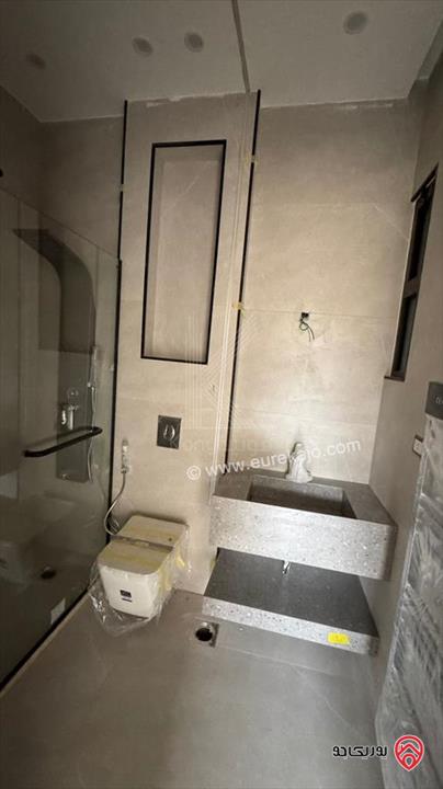 شقق فاخرة حديثة مساحة 200م للبيع في عمان - الحويطي / طريق المطار