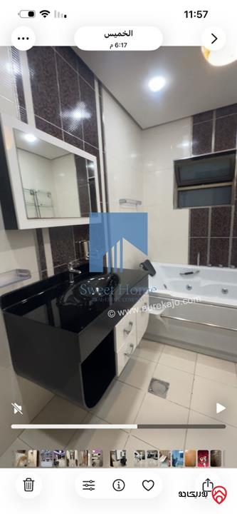 شقة طابق ثالث 185م مع روف 100م تشطيب سوبر ديلوكس للبيع في عمان - أم أذينة