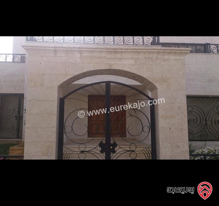 فيلا مساحة 750م على أرض 850م للبيع في عمان - أم أذينة
