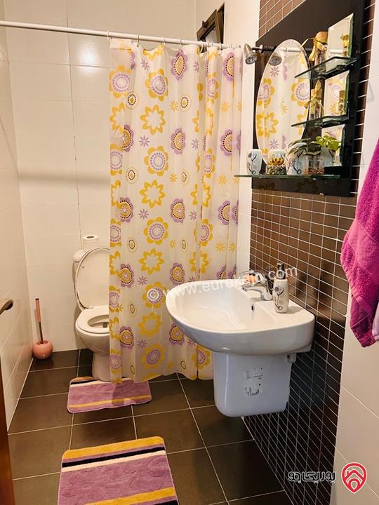 شقة ارضية مساحة 161م داخلي للبيع في عمان - الجبيهة / ام زويتينة 