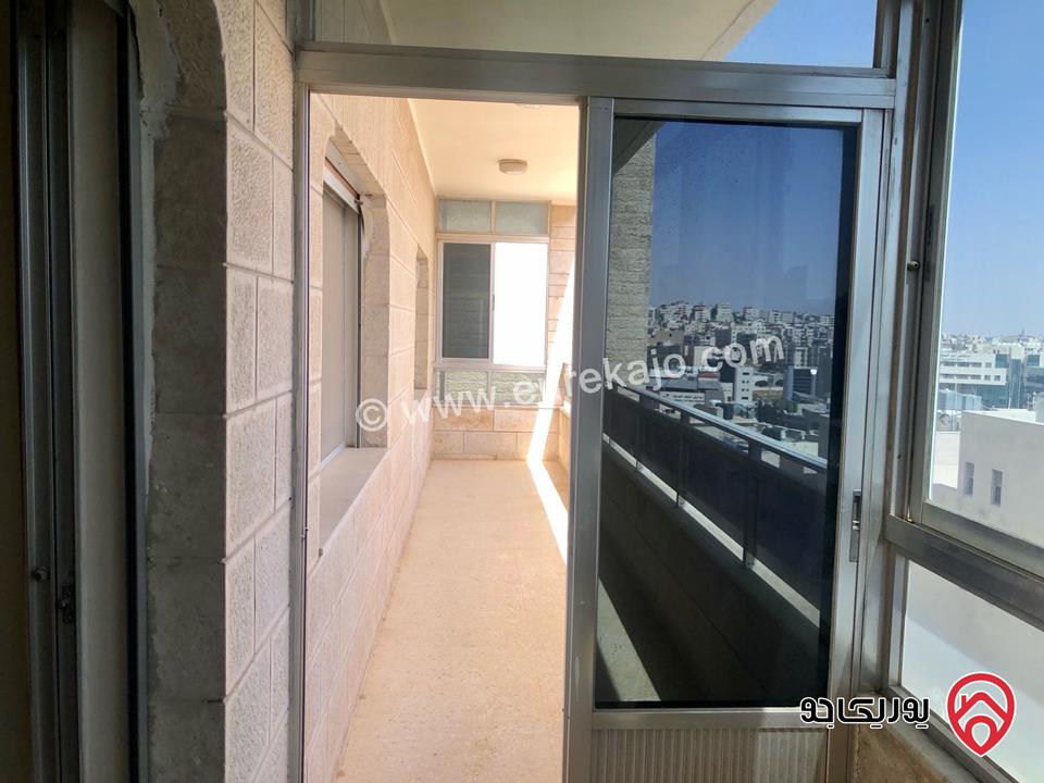 شقة مميزة مساحة 212م طابق ثاني للبيع في عمان - تلاع العلي خلف سوق سلطان 