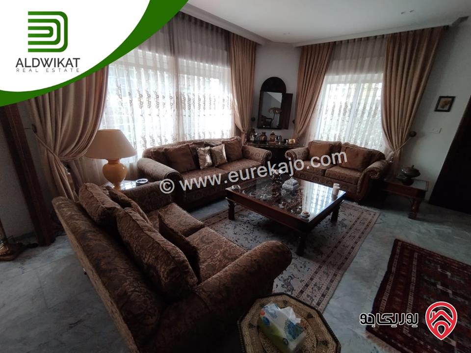 فيلا مساحة البناء 400م ومساحة الارض 430م ومساحة الحديقة 200م للايجار في عمان - ام السماق