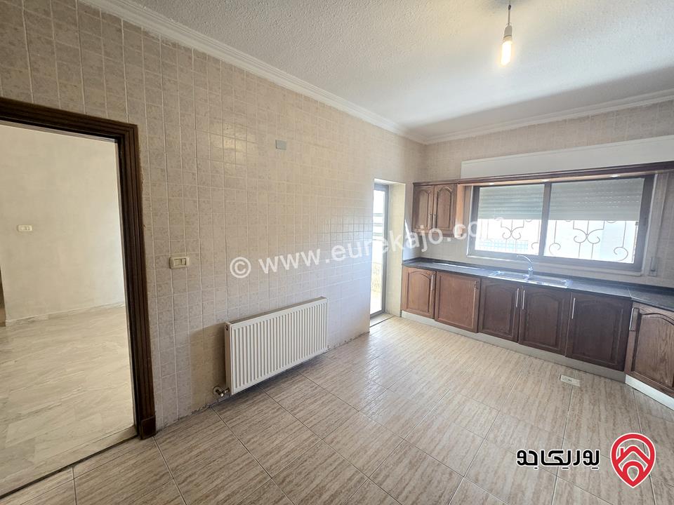 شقة فارغة طابق ثاني مساحة 210م للايجار السنوي في عمان - ضاحية الامير راشد