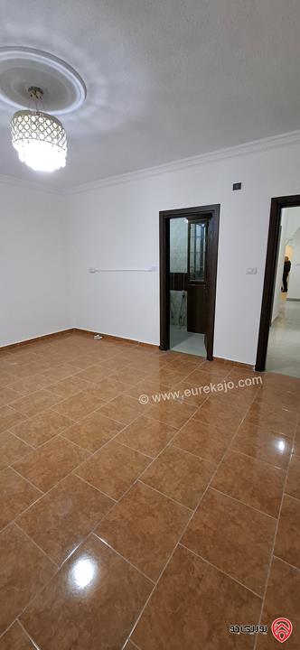 شقة مساحة 150م طابق ثاني للبيع في عمان - طبربور