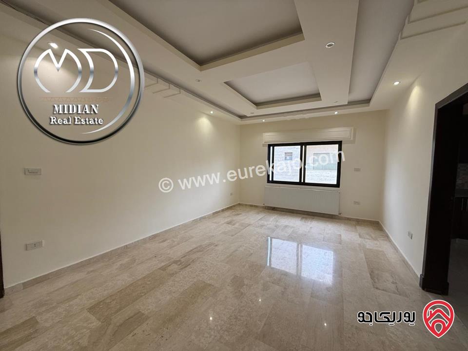 شقق فارغة للايجار في عمان - الكرسي مساحة 210م تشطيبات و ديكورات سوبر ديلوكس اطلالة جميلة بسعر مميز