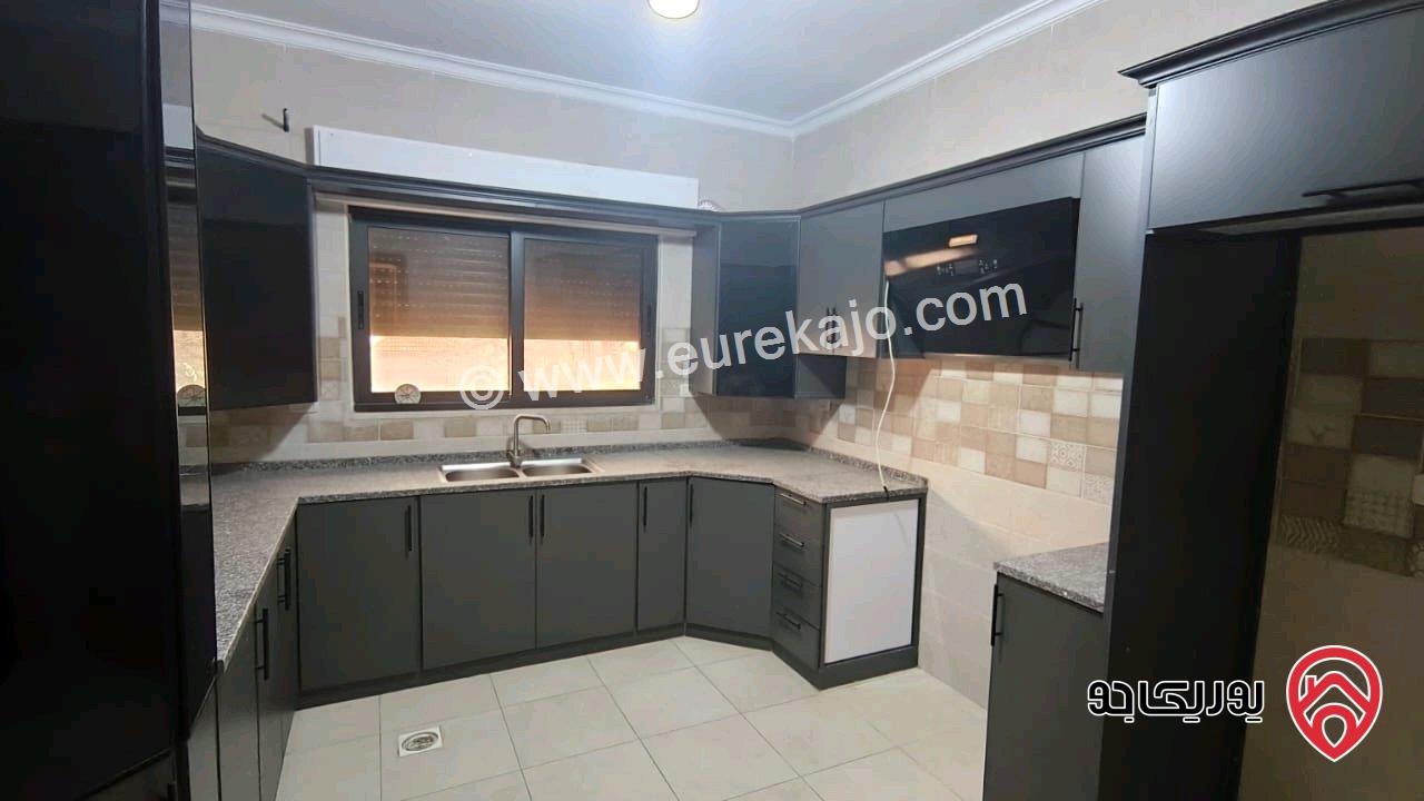 شقة ارضية جديدة مساحة 150م داخلي و 45م خارجي للبيع في البيادر